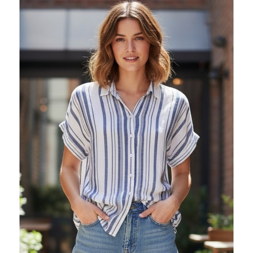 Beachlunchlounge Striped Linen Button Down White & Blue Size S
